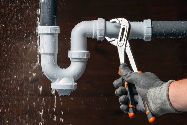 Professional Emergency Plumber technician working in Etna, OH